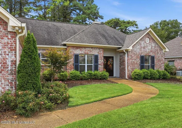 Photo 2 of Sale Pending at 489 Annandale Pkwy, Madison, MS 39110 | MLS# 4162253 | Listing updated on 2026-09-16