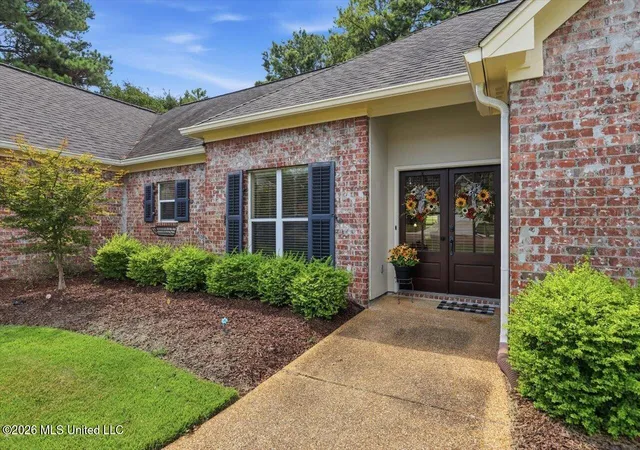 Photo 3 of Sale Pending at 489 Annandale Pkwy, Madison, MS 39110 | MLS# 4162253 | Listing updated on 2026-09-16