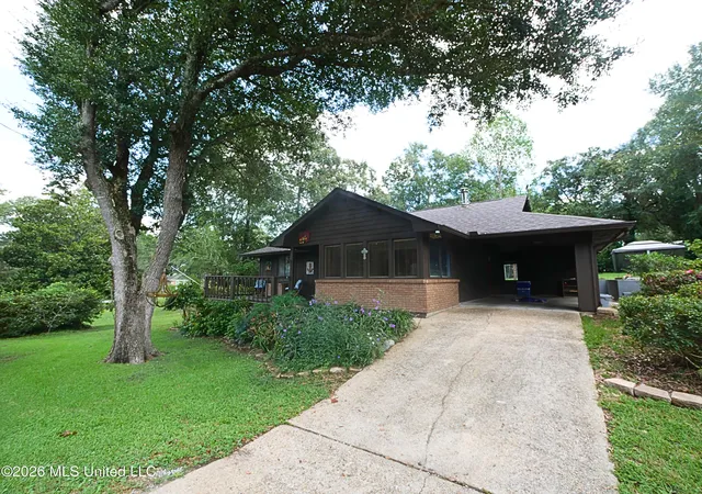 Photo 1 of Single family home for sale at 9936 Ana Hulu St, Diamondhead, MS 39525 | MLS# 4162271 | Listing updated on 2026-09-12