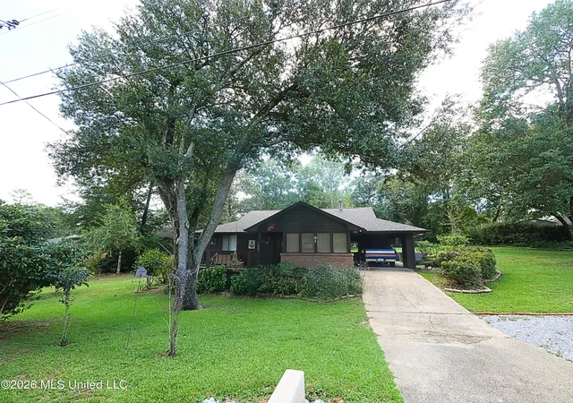 Photo 2 of Single family home for sale at 9936 Ana Hulu St, Diamondhead, MS 39525 | MLS# 4162271 | Listing updated on 2026-09-12