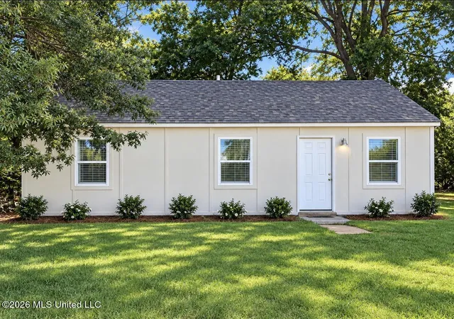 Photo 1 of Single family home for sale at 439 Anderson Blvd, Clarksdale, MS 38614 | MLS# 4162273 | Listing updated on 2026-09-12