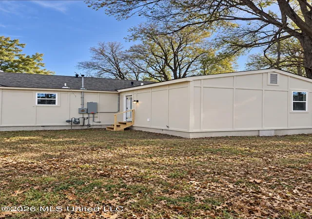 Photo 5 of Single family home for sale at 333 Spruce St, Clarksdale, MS 38614 | MLS# 4162255 | Listing updated on 2026-09-12