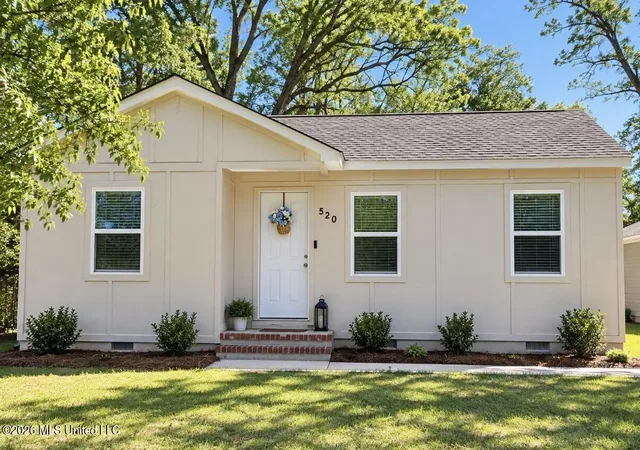 Photo 1 of Single family home for sale at 520 E Circle Ave, Clarksdale, MS 38614 | MLS# 4162259 | Listing updated on 2026-09-12