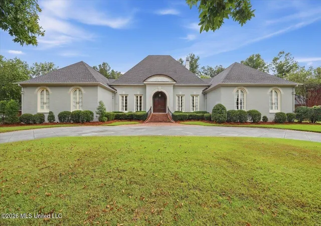 Single family home for sale at 113 Cirencester Dr, Ridgeland, MS 39157 | MLS# 4162264