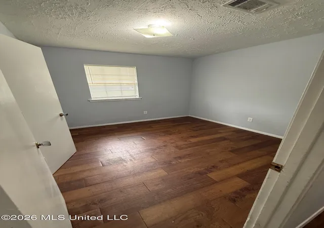 Photo 4 of Single family home for sale at 6735 Harry S Truman Dr, Jackson, MS 39213 | MLS# 4162261 | Listing updated on 2026-09-12