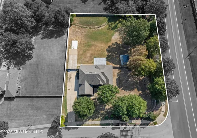 Photo 3 of Single family home for sale at 4024 Mitchell Pl, Olive Branch, MS 38654 | MLS# 4162334 | Listing updated on 2026-10-29