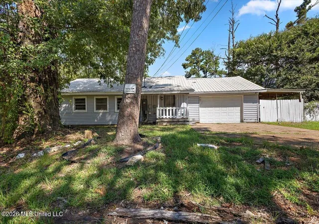 Photo 1 of Single family home for sale at 1446 Lakeview Ave, Jackson, MS 39212 | MLS# 4162490 | Listing updated on 2026-10-09
