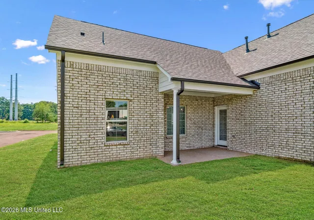 Photo 3 of Sale Pending at 2294 Scott Mdws Ln, Hernando, MS 38632 | MLS# 4162300 | Listing updated on 2026-09-12