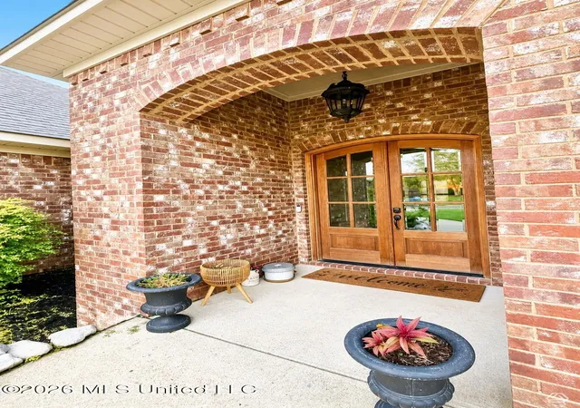 Photo 3 of Sale Pending at 405 Copper Ridge Dr, Florence, MS 39073 | MLS# 4162310 | Listing updated on 2026-10-16