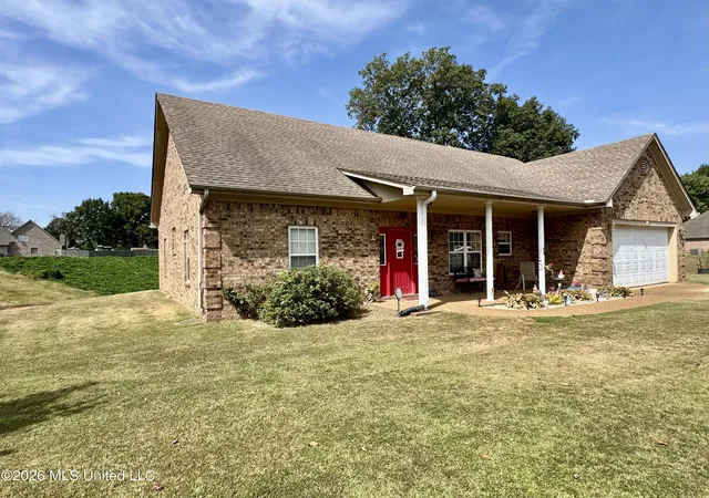 Photo 3 of Sale Pending at 119 American River Dr, Lake Cormorant, MS 38641 | MLS# 4162331 | Listing updated on 2026-10-07