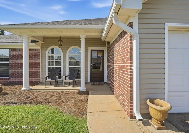 Photo 3 of Sale Pending at 315 Orchard Way, Brandon, MS 39047 | MLS# 4162852 | Listing updated on 2026-09-25