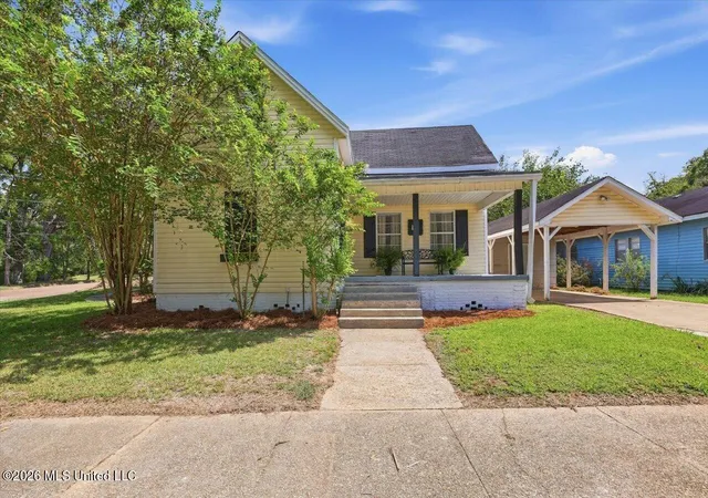 Photo 1 of Single family home for sale at 519 N Main St, Mendenhall, MS 39114 | MLS# 4162614 | Listing updated on 2026-09-27