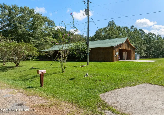 Photo 3 of Single family home for sale at 150 Lees Chapel Rd, Tylertown, MS 39667 | MLS# 4162389 | Listing updated on 2026-09-14