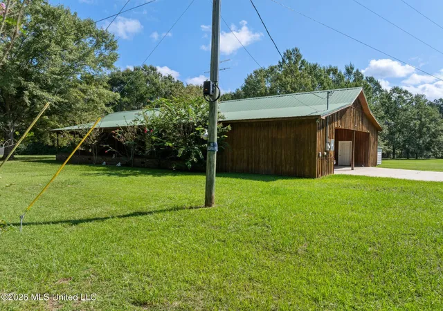 Photo 4 of Single family home for sale at 150 Lees Chapel Rd, Tylertown, MS 39667 | MLS# 4162389 | Listing updated on 2026-09-14