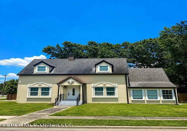 Photo 1 of Sale Pending at 518 5th Avenue, Picayune, MS 39466 | MLS# 4162390 | Listing updated on 2026-10-16