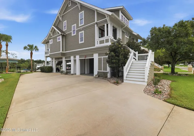 Photo 2 of Sale Pending at 68 Bayou Cir, Gulfport, MS 39507 | MLS# 4162432 | Listing updated on 2026-10-02