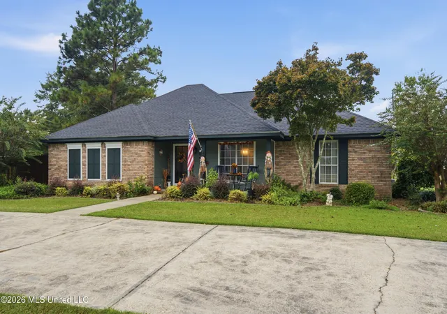 Photo 2 of Single family home for sale at 125 Dove Holw, Petal, MS 39465 | MLS# 4162605 | Listing updated on 2026-10-10