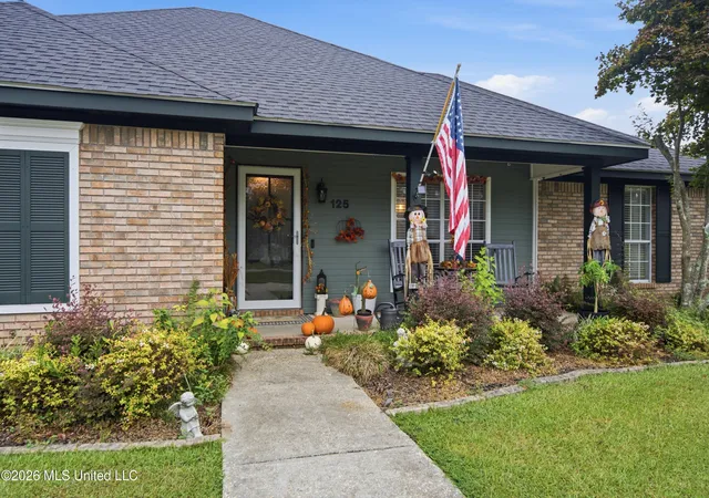 Photo 3 of Single family home for sale at 125 Dove Holw, Petal, MS 39465 | MLS# 4162605 | Listing updated on 2026-10-10