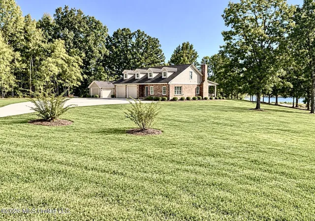 Photo 3 of Single family home for sale at 365 Beechwood Dr, Como, MS 38619 | MLS# 4165377 | Listing updated on 2026-10-13