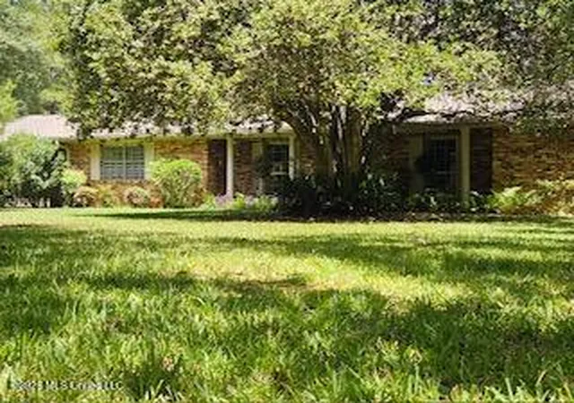 Photo 1 of Sale Pending at 1361 E Monticello St, Brookhaven, MS 39601 | MLS# 4162464 | Listing updated on 2026-10-14