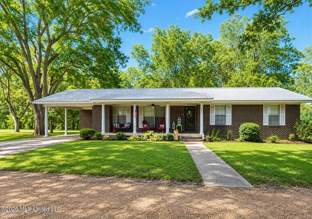 Photo 1 of Sale Pending at 5061 Mississippi 310, Crenshaw, MS 38621 | MLS# 4162527 | Listing updated on 2026-09-23