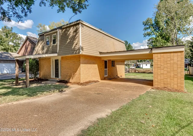 Photo 1 of Single family home for sale at 414 Old Rice Rd, Madison, MS 39110 | MLS# 4165155 | Listing updated on 2026-10-10