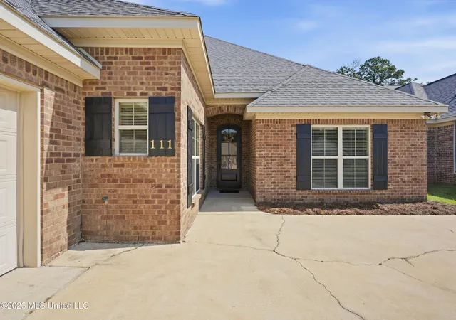 Photo 2 of Single family home for sale at 111 Ashley Park Dr, Byram, MS 39272 | MLS# 4162862 | Listing updated on 2026-10-12