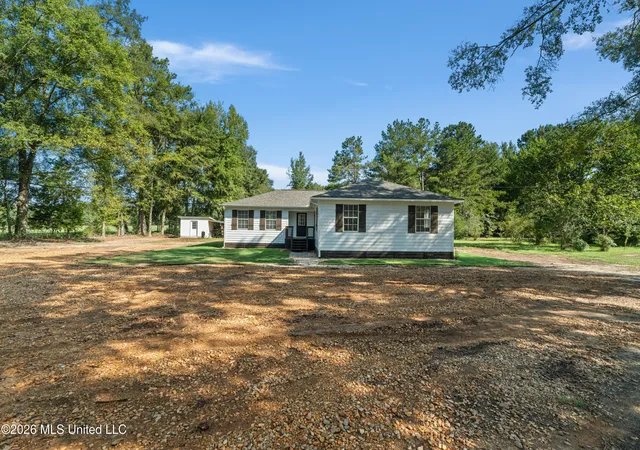 Photo 2 of Sale Pending at 49 Stump Town Rd, Silver Creek, MS 39663 | MLS# 4162550 | Listing updated on 2026-10-03