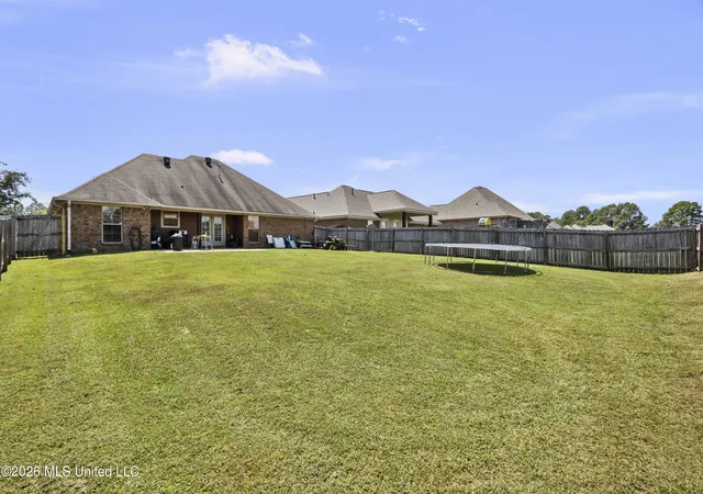Photo 3 of Sale Pending at 376 Austin Cir, Brandon, MS 39047 | MLS# 4162497 | Listing updated on 2026-10-11