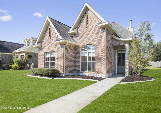 Photo 1 of Single family home for sale at 526 Palm Breeze Dr, Ocean Springs, MS 39564 | MLS# 4163389 | Listing updated on 2026-10-12