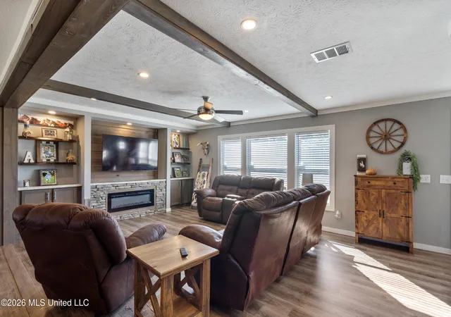 Photo 3 of Sale Pending at 111 Rowell Rd, Coldwater, MS 38618 | MLS# 4165465 | Listing updated on 2026-10-17