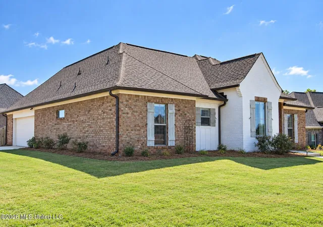 Photo 3 of Sale Pending at 104 Woodscape Dr, Canton, MS 39046 | MLS# 4162515 | Listing updated on 2026-09-24
