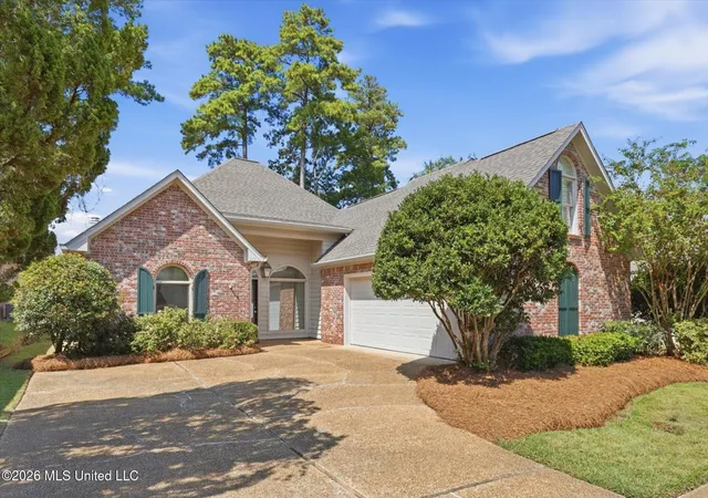 Photo 1 of Single family home for sale at 715 Esplanade Dr, Ridgeland, MS 39157 | MLS# 4163033 | Listing updated on 2026-09-20