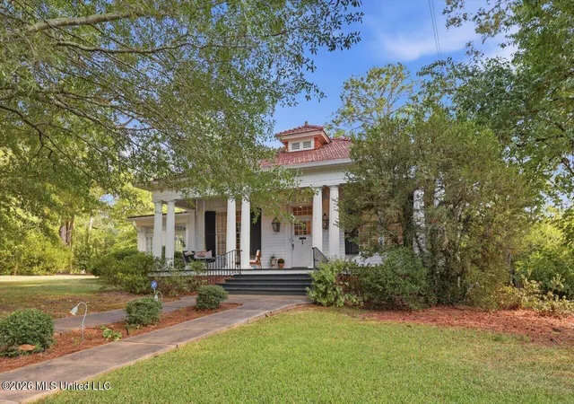 Photo 2 of Sale Pending at 1025 Pinehurst St, Jackson, MS 39202 | MLS# 4163412 | Listing updated on 2026-09-27