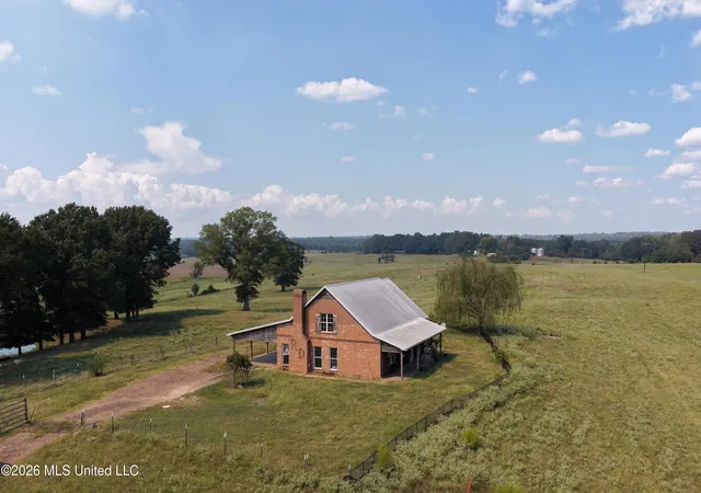 Photo 1 of Single family home for sale at 367 Dandridge Dr, Senatobia, MS 38668 | MLS# 4162577 | Listing updated on 2026-09-29