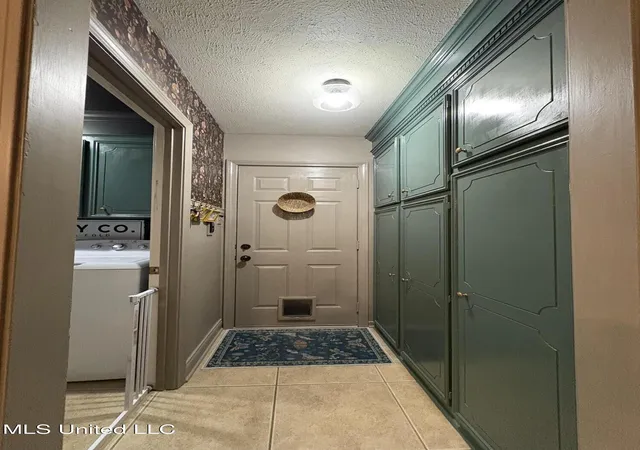 Photo 2 of Single family home for sale at 429 Bradford Dr, Brandon, MS 39047 | MLS# 4162590 | Listing updated on 2026-09-16