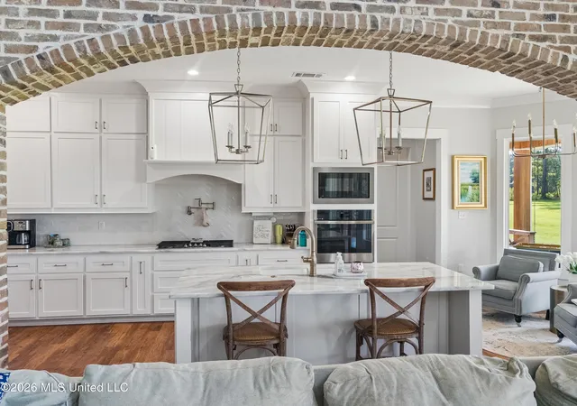 Photo 3 of Single family home for sale at 805 Mount Helm Rd, Brandon, MS 39047 | MLS# 4162584 | Listing updated on 2026-09-17