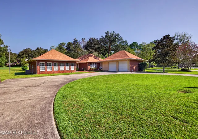 Photo 3 of Single family home for sale at 56113 E Diamondhead Dr, Diamondhead, MS 39525 | MLS# 4162759 | Listing updated on 2026-10-08