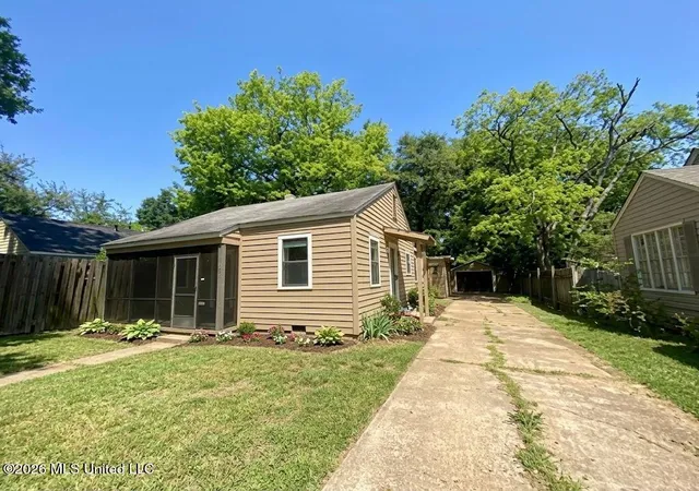 Single family home for sale at 302 W Adams Ave, Greenwood, MS 38930 | MLS# 4162647