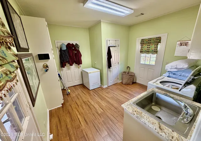 Photo 3 of Single family home for sale at 3157 Mississippi 16, Rolling Fork, MS 39159 | MLS# 4163071 | Listing updated on 2026-10-19