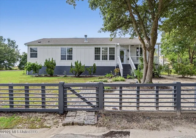 Photo 1 of Single family home for sale at 1514 Ellis St, Pass Christian, MS 39571 | MLS# 4162640 | Listing updated on 2026-10-12