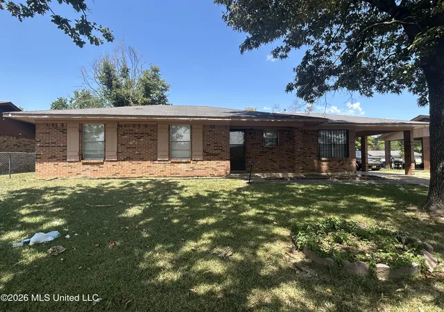 Photo 1 of Single family home for sale at 2615 Kay White Cir, Greenwood, MS 38930 | MLS# 4162642 | Listing updated on 2026-10-13