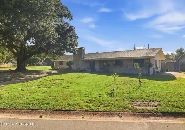 Photo 3 of Single family home for sale at 12713 Cambridge Blvd, Ocean Springs, MS 39564 | MLS# 4162816 | Listing updated on 2026-09-18