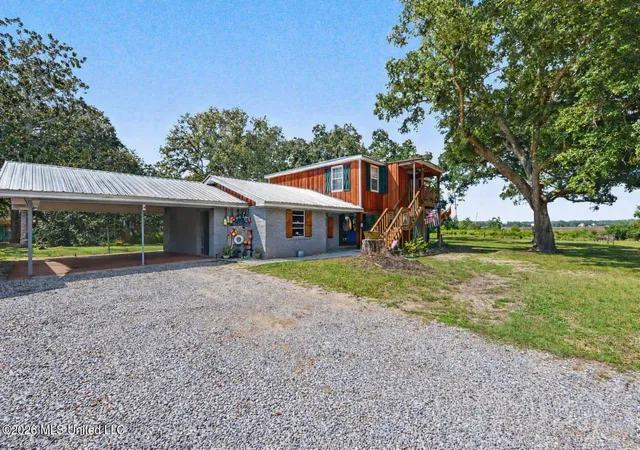Photo 2 of Sale Pending at 1601 Fawn St, Ocean Springs, MS 39564 | MLS# 4162645 | Listing updated on 2026-10-09