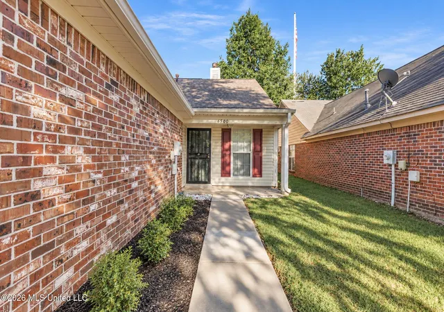 Photo 2 of Single family home for sale at 6500 Bentley Cvs, Horn Lake, MS 38637 | MLS# 4163352 | Listing updated on 2026-09-23