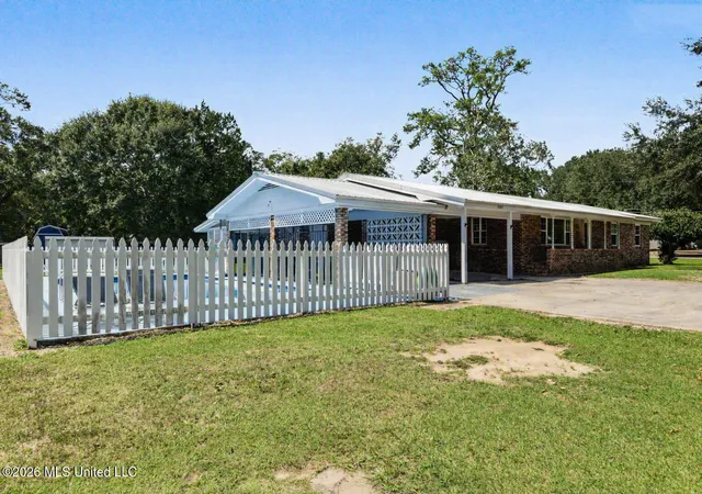 Photo 2 of Sale Pending at 22612 Highway 613, Moss Point, MS 39562 | MLS# 4162726 | Listing updated on 2026-09-23