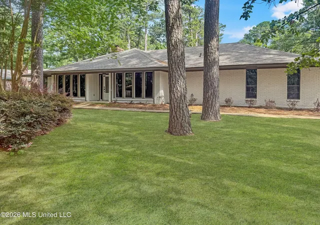 Photo 1 of Sale Pending at 109 Park Ln, Brandon, MS 39047 | MLS# 4162668 | Listing updated on 2026-10-01