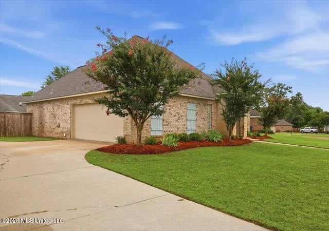 Photo 3 of Sale Pending at 116 Brg Walk Dr, Canton, MS 39046 | MLS# 4162695 | Listing updated on 2026-10-20