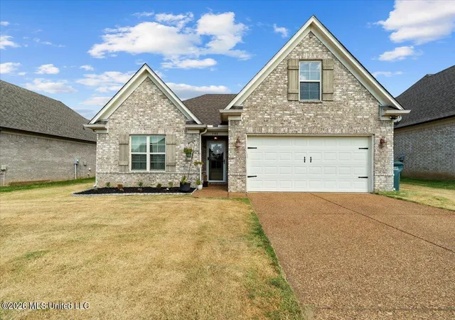 Photo 1 of Sale Pending at 3588 Sabra Ln, Southaven, MS 38672 | MLS# 4162714 | Listing updated on 2026-10-24