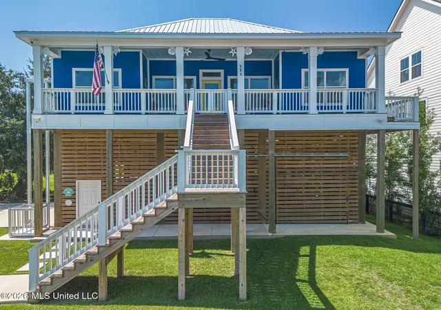 Photo 1 of Single family home for sale at 131 Beach View Dr, Pass Christian, MS 39571 | MLS# 4162867 | Listing updated on 2026-10-09